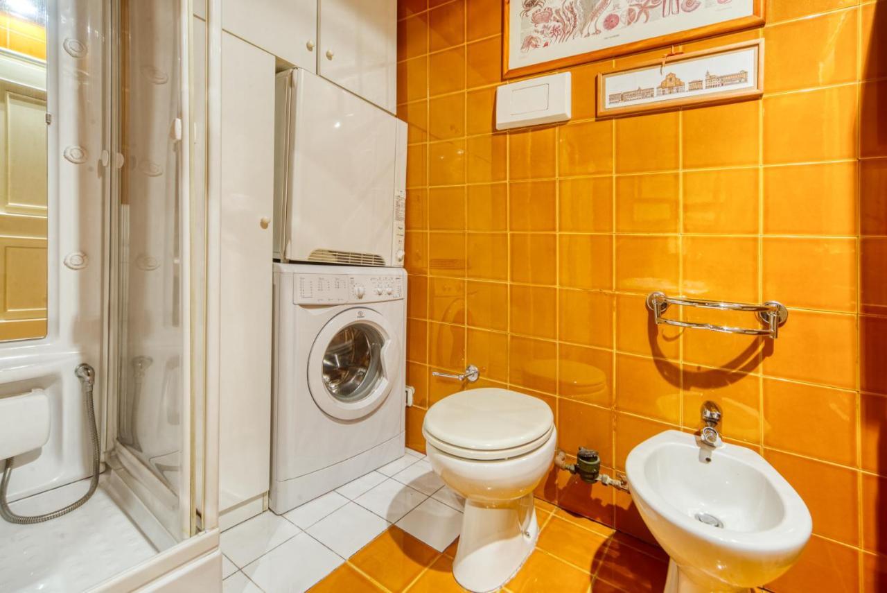 Piazza Maggiore Duplex Apartment By Wonderful Italy โบโลญญา ภายนอก รูปภาพ
